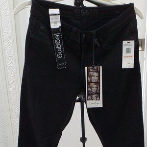Jessica Simpson Jeans New, never used, never washed. Size 28 short.